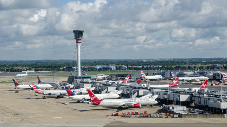 Операторът на най-голямото британско летище - Хийтроу ще премести международната