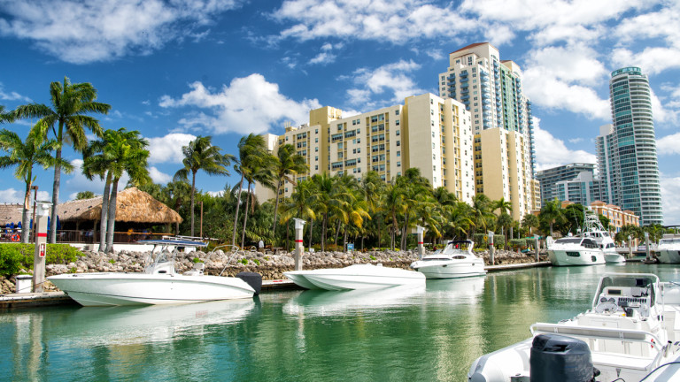 Маями ще дава на жителите си "дивидент" от доходите на града от криптовалута