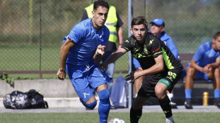 Двама от титулярните защитници на Левски са под сериозна въпросителна