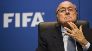 ''Кралят-слънце'' на ФИФА - сенчестата страна на Блатер 