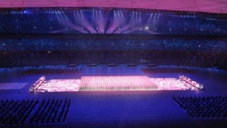 Олимпиадата в Пекин започва със зрелищен спектакъл