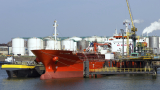  Американски рафинерии търсят други възможности на съветския нефт 