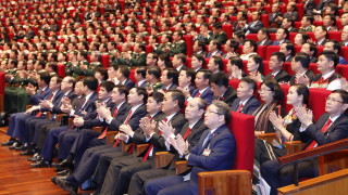 Парламентът на Виетнам на Виетнам одобри в четвъртък оставката на