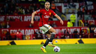 Полузащитникът на Фиорентина Софиан Амрабат може да продължи да играе