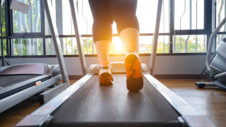 33 2 от населението в България над 20 годишна възраст е със