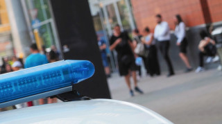 Сигнал за бомба е затворил за кратко търговския център на