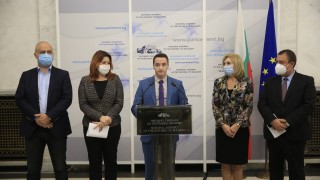 Депутатите от БСП внесоха жалба в Конституционния съд за виртуалното