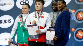 ри титли от днешните категории при жените бяха спечелени от