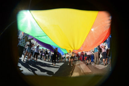Хиляди участваха в гей парада във Варшава 