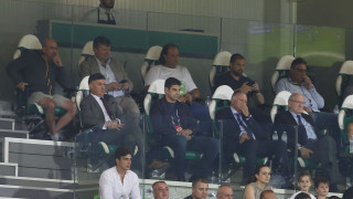 Вицепрезидентът на БФС Йордан Лечков коментира на полувремето мача с