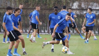 Треньорът на Левски Петър Хубчев определи група от 20 футболисти