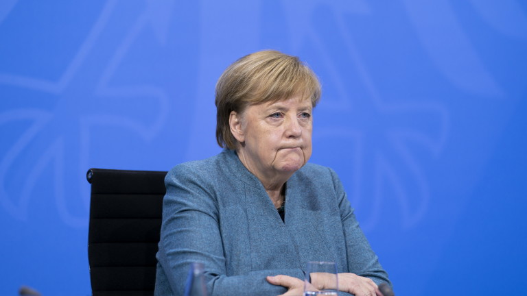 Меркел обещава да предложи на всички германци COVID-ваксина до края на лятото
