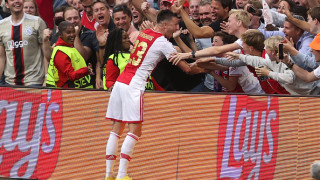 Нидерландският шампион Аякс разби Глазгоу Рейнджърс на Йохан Кройф Арена с