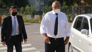 Премиерът Бойко Борисов влезе на разпит по делото срещу бизнесмена