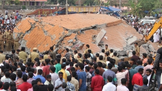 Арести след смъртоносния пожар в индийски храм 
