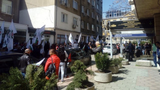 Причината лозарите изразяват недоволството си пред държавната институция защото