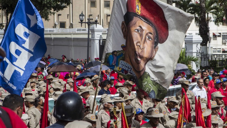 Мадуро прави военни учения