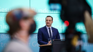 Министърът на здравеопазването на Германия предупреди че може да отнеме