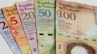 Венецуела праща в историята най-едрите си банкноти