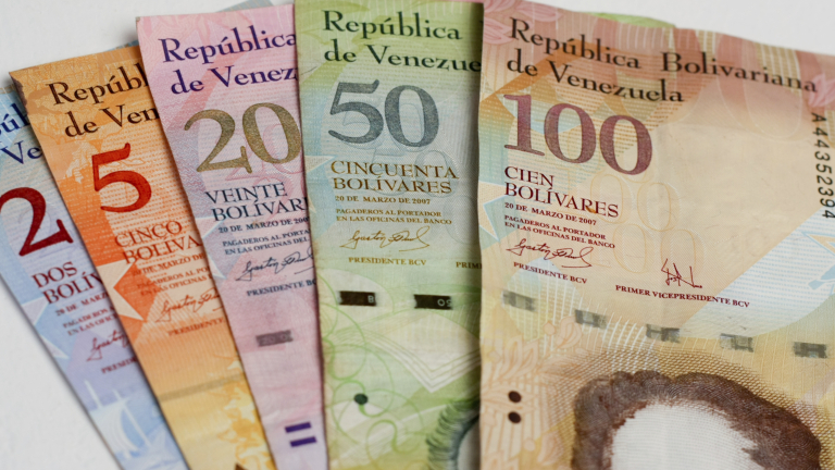 Венецуела има план за паричната криза. И той е нови по-едри банкноти