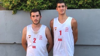 Георги Стоянов и Кристиян Петков със сребро от Балканиада по плажен волейбол