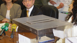 877.5 хил.лв. струва изработката и доставката на кутиите за гласуване