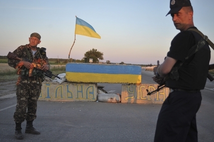 Киев заловил руски бойни машини до Луганск, Русия опровергава