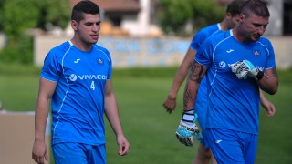 Защитникът на Левски Иван Горанов ще бъде аут и