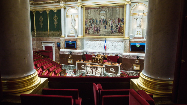 Депутатите на френското Национално събрание (долна камара на парламента) гласуваха