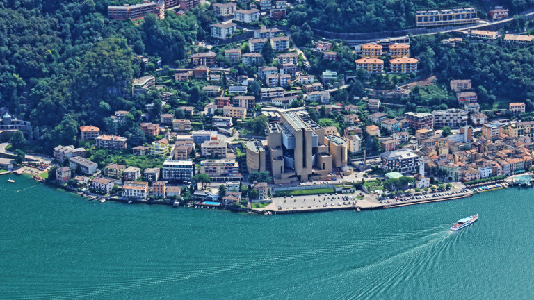 Защо един италиански град започна да получава заплати в евро 20 години след въвеждането му