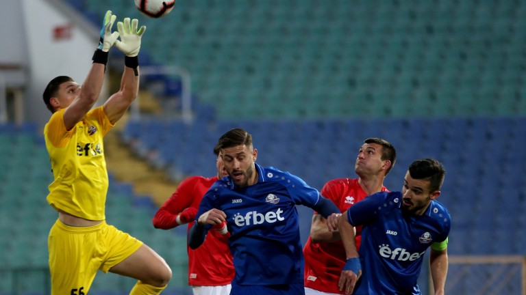 Монтана ще се подготвя за баража със седем контроли