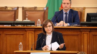 Лидерът на БСП Корнелия Нинова обяви служебния министър на икономиката