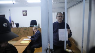 Уилън, обвинен за шпионаж в Русия, обяснява, че е заплашван с пистолет в ареста