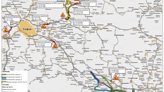 Преди трите почивни спират движението на камионите над 12 тона