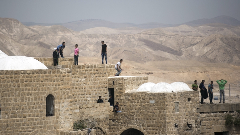 ЮНЕСКО призна като част от Палестина две джамии в Хеброн и Витлеем и осъди агресията на Израел