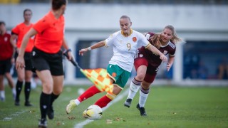 Девойките на България до 19 годишна възраст завършиха наравно 1 1 с