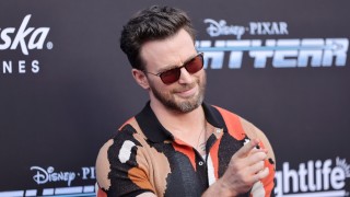 Всяка година на кино фестивалите се провеждат наддавания за бъдещи