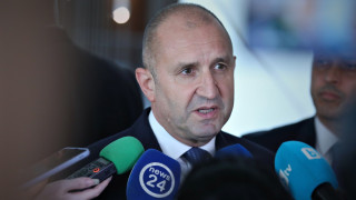 Решаването на кризите изисква решителни действия Приветствам усилията на правителството