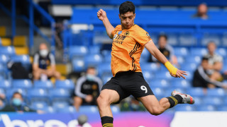 Манчестър Юнайтед е все по близо до привличането на Раул Хименес