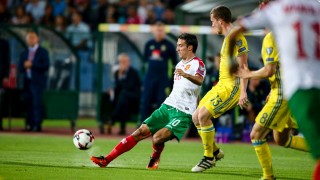 Капитанът на българския национален отбор Ивелин Попов не скри радостта