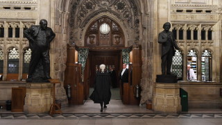 Британското правителство разработва мерки срещу Русия и Китай