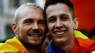 Стотици хиляди участваха на ежегодния гей парад в Сао Пауло