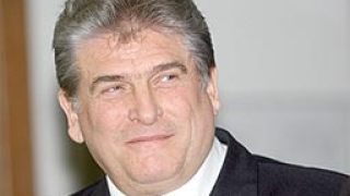 Още 100 млн. лв. за средно образование иска МОН