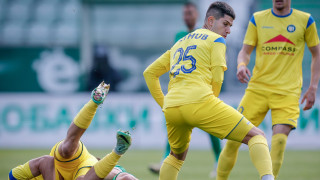 Скаути работещи за футболни клубове от Белгия Унгария и Полша