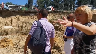 Близки до властта фирми строят 25 етажна сграда без разрешително в