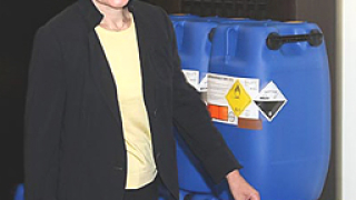 В Германия издирват още 10 души, свързани с терористите