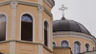 Криминално проявен бургазлия открадна 3000 лева дарения от църковен храм