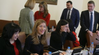 Туристическият бранш ще бъде улеснен с отпадането на общо 19