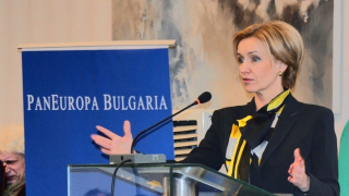 Гергана Паси не иска да е еврокомисар или част от служебен кабинет 