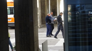 Пребиха охранител в Благоевград в сграда на кметство